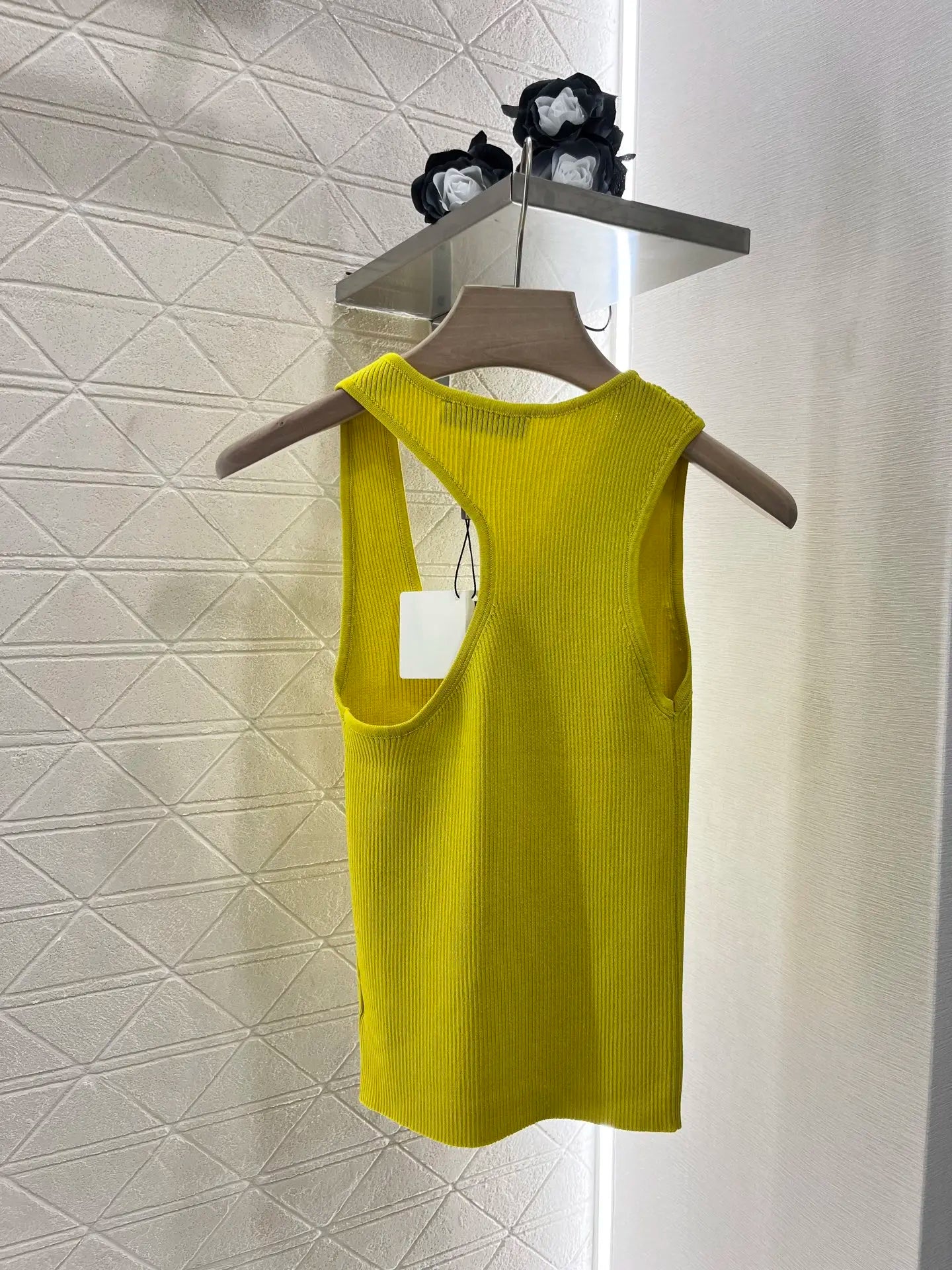 2025 Women's Spring Summer Round Neck Small Tank Top Versatile Slim Fit Casual Top