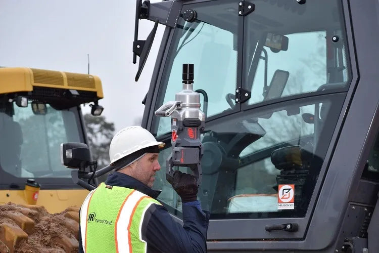 Ingersoll Rand W9491-K4E 20V High Torque 1 Inch Drive Cordless Impact Wrench Kit 2600 ft lbs Nut Busting Torque 4 Batteries