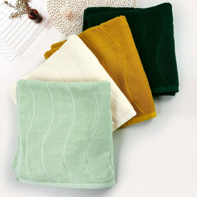 100 Percent Cotton Bath Towels Set of 2 in Forest Green Wavy Striped Jacquard 27.5 Inch x 55 Inch Quick Dry Towel for Bathroom Pool Gym Swim