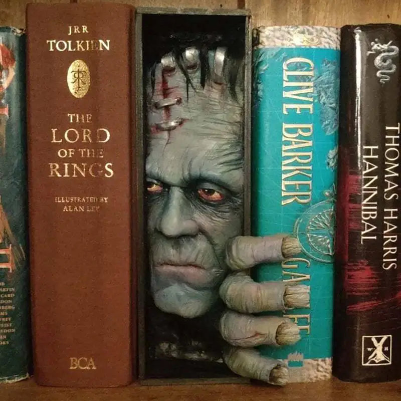 Horror Peeping On The Bookshelf Halloween Human Face Resin Bookends